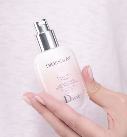 DIOR DiorSnow Perfect Light Skin-Perfecting Liquid Light 30ml